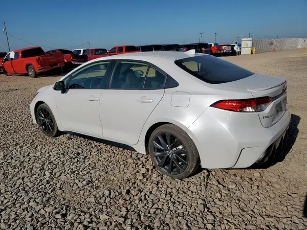 JTDBCMFE3R3052194 2024 TOYOTA COROLLA - Image 2