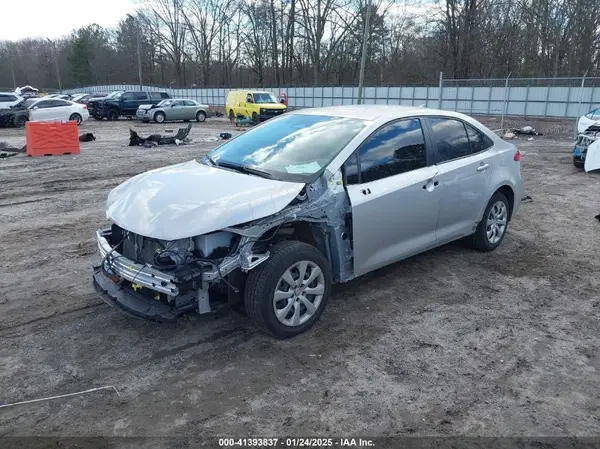 JTDBCMFE3R3054561 2024 TOYOTA COROLLA - Image 2
