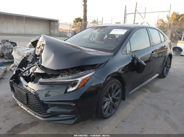 JTDBCMFE3R3056746 2024 TOYOTA COROLLA - Image 2