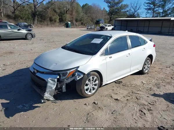 JTDBCMFE3R3058321 2024 TOYOTA COROLLA - Image 2