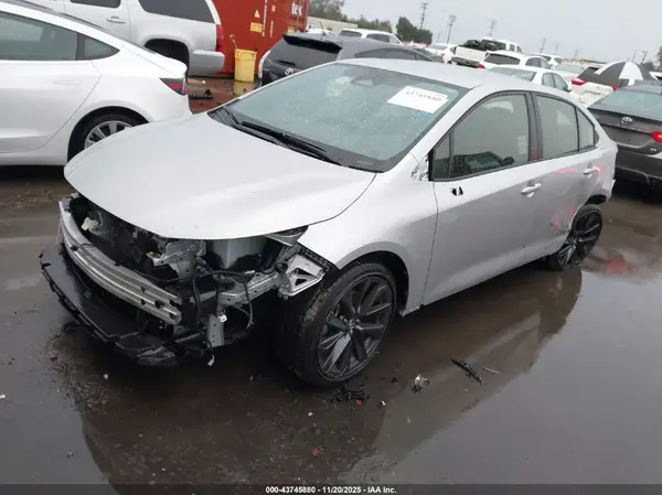 JTDBCMFE3R3061283 2024 TOYOTA COROLLA - Image 2