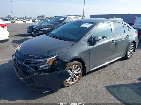 JTDBCMFE3R3061817 2024 TOYOTA COROLLA - Image 2