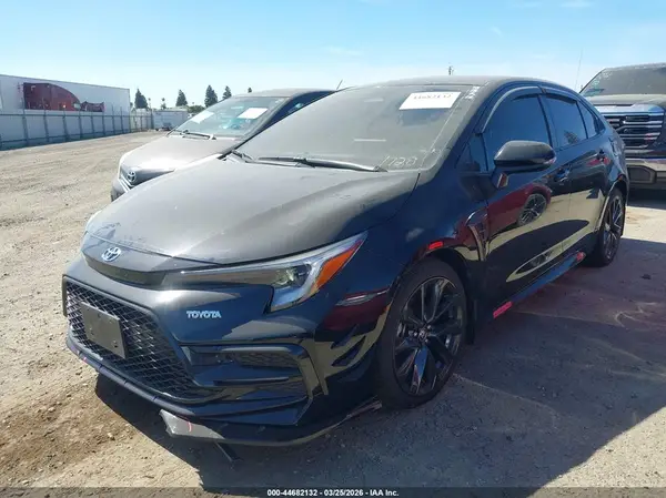 JTDBCMFE3R3067780 2024 TOYOTA COROLLA - Image 2