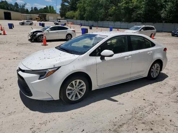 JTDBCMFE3S3074704 2025 TOYOTA COROLLA - Image 1
