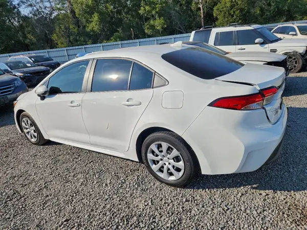 JTDBCMFE3S3081619 2025 TOYOTA COROLLA - Image 2