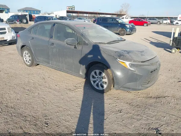 JTDBCMFE3S3082415 2025 TOYOTA COROLLA - Image 1