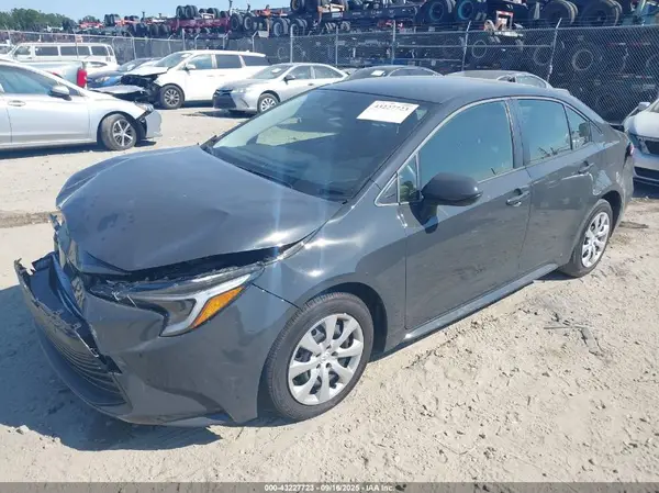 JTDBCMFE3S3086478 2025 TOYOTA COROLLA - Image 2