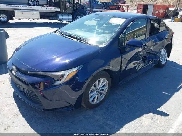 JTDBCMFE3S3090613 2025 TOYOTA COROLLA - Image 2