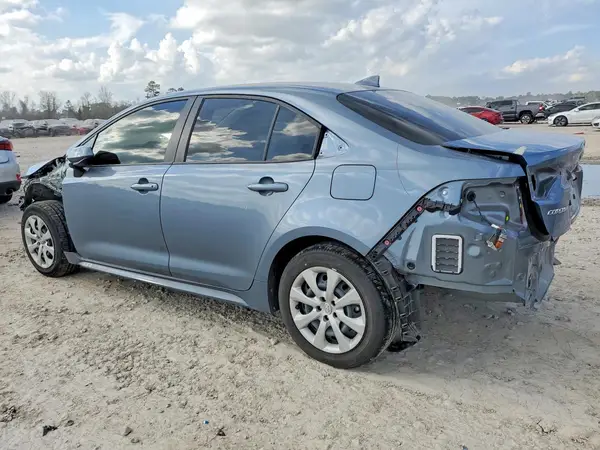 JTDBCMFE3S3102629 2025 TOYOTA COROLLA - Image 2