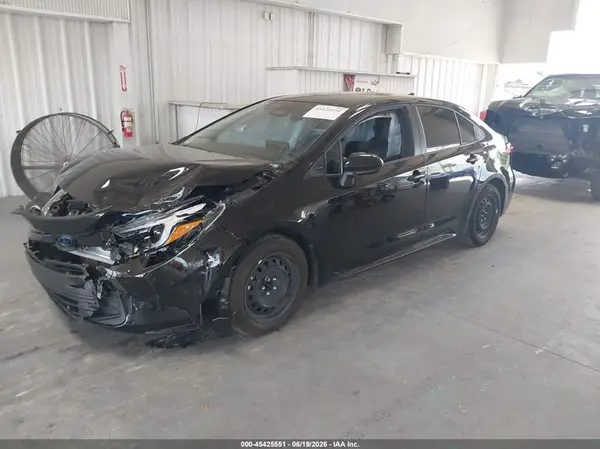 JTDBCMFE3SJ039057 2025 TOYOTA COROLLA - Image 2