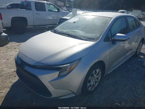 JTDBCMFE3SJ046235 2025 TOYOTA COROLLA - Image 2