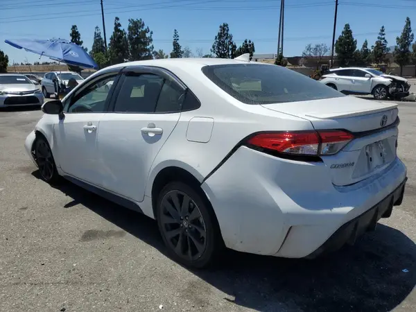 JTDBCMFE4R3027465 2024 TOYOTA COROLLA - Image 2