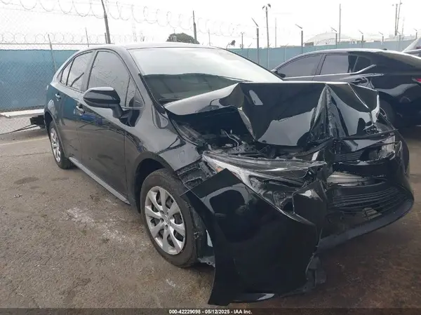 JTDBCMFE4R3034903 2024 TOYOTA COROLLA - Image 1