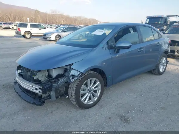 JTDBCMFE4R3036733 2024 TOYOTA COROLLA - Image 2