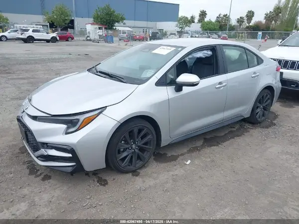 JTDBCMFE4R3040071 2024 TOYOTA COROLLA - Image 2