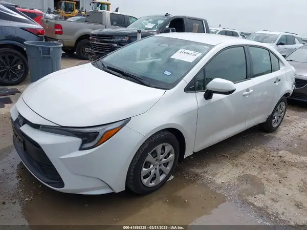 JTDBCMFE4R3040989 2024 TOYOTA COROLLA - Image 2