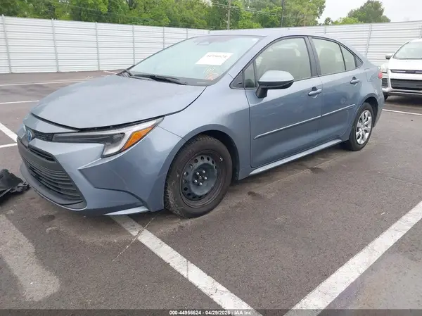 JTDBCMFE4R3041897 2024 TOYOTA COROLLA - Image 2