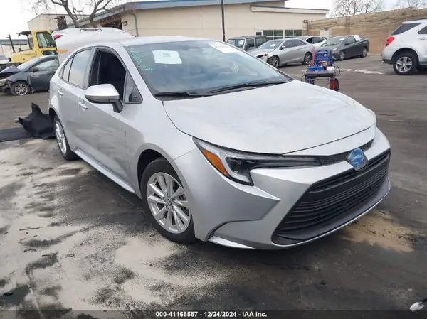 JTDBCMFE4R3045562 2024 TOYOTA COROLLA - Image 1