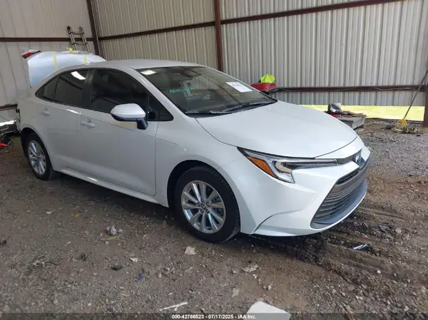JTDBCMFE4R3047263 2024 TOYOTA COROLLA - Image 1
