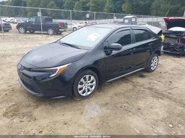 JTDBCMFE4S3073030 2025 TOYOTA COROLLA - Image 2