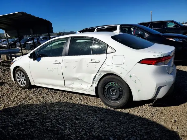 JTDBCMFE4S3076459 2025 TOYOTA COROLLA - Image 2