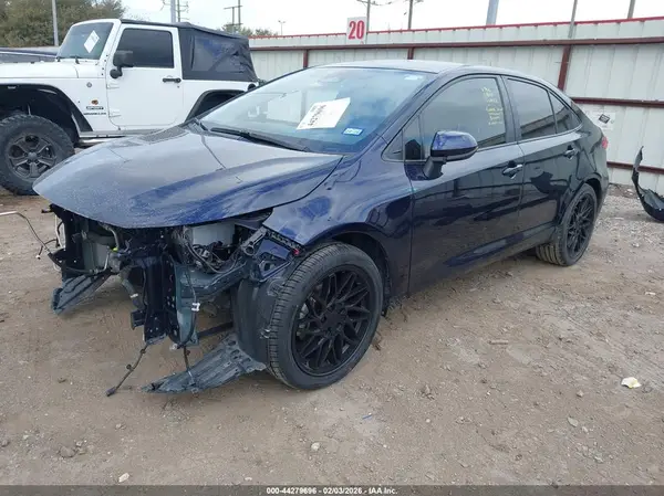 JTDBCMFE4S3077496 2025 TOYOTA COROLLA - Image 2