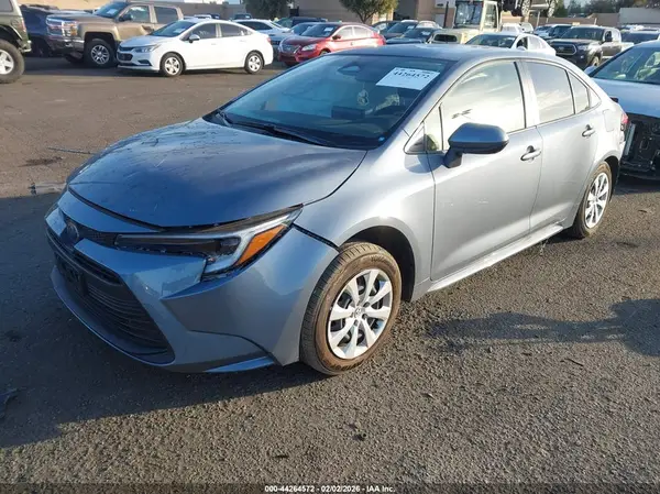 JTDBCMFE4S3078602 2025 TOYOTA COROLLA - Image 2
