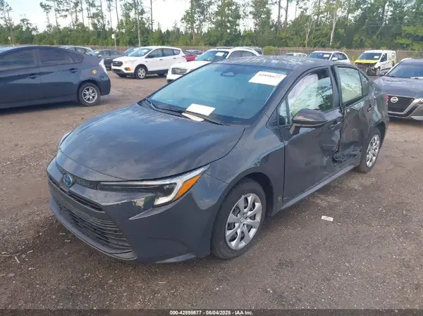 JTDBCMFE4S3080818 2025 TOYOTA COROLLA - Image 2
