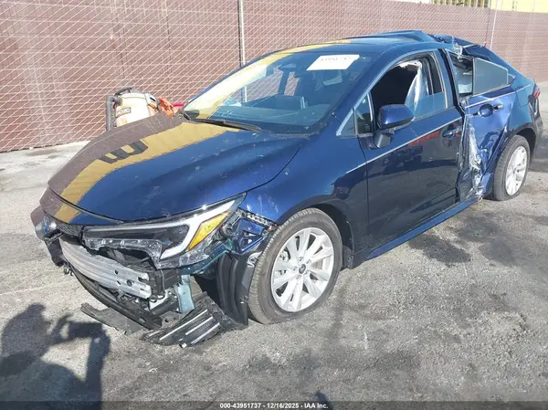 JTDBCMFE4S3083962 2025 TOYOTA COROLLA - Image 2