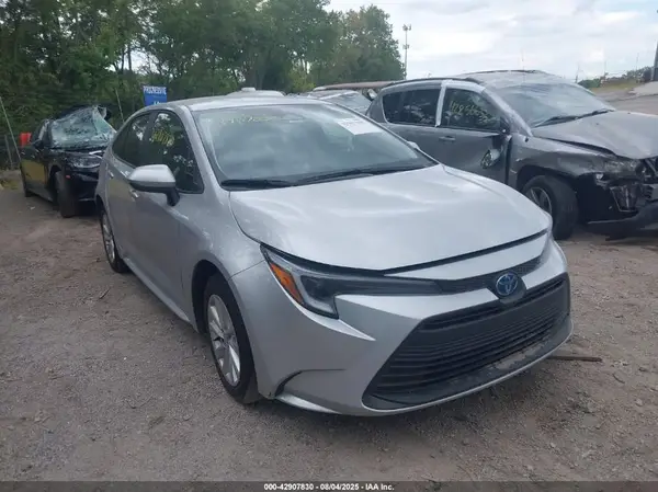 JTDBCMFE4S3084450 2025 TOYOTA COROLLA - Image 1