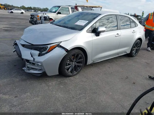 JTDBCMFE4S3103997 2025 TOYOTA COROLLA - Image 2