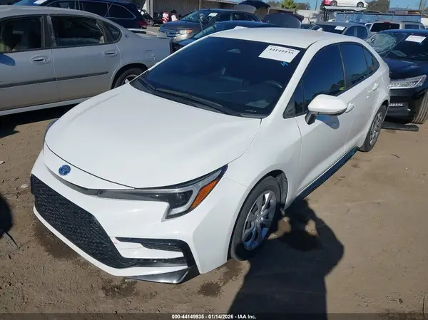 JTDBCMFE5P3017542 2023 TOYOTA COROLLA - Image 2