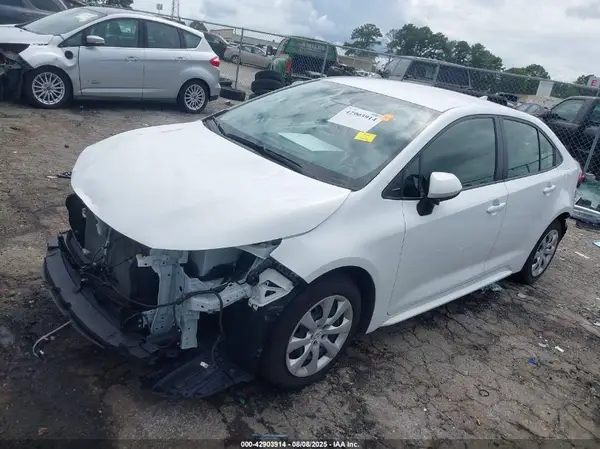 JTDBCMFE5P3022854 2023 TOYOTA COROLLA - Image 2
