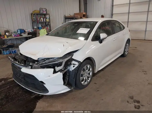 JTDBCMFE5PJ008769 2023 TOYOTA COROLLA - Image 2