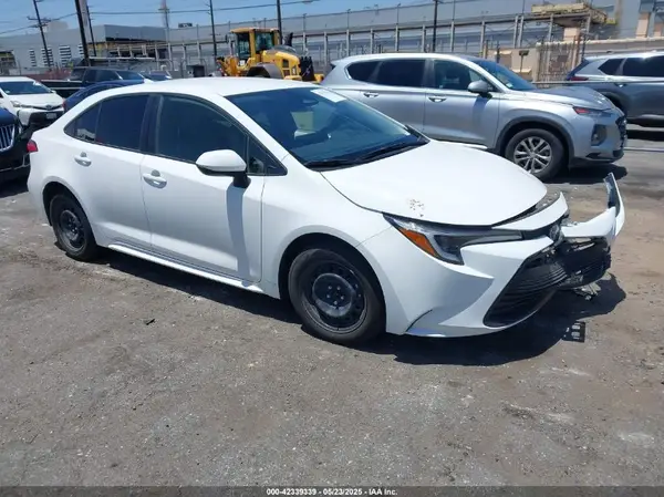 JTDBCMFE5PJ015768 2023 TOYOTA COROLLA - Image 1