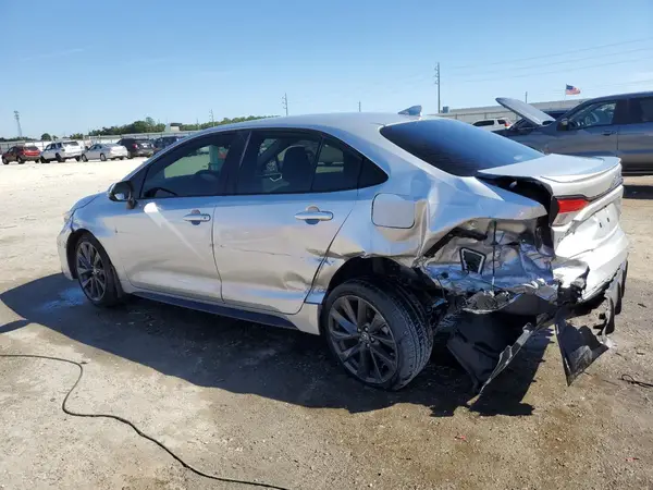 JTDBCMFE5R3034425 2024 TOYOTA COROLLA - Image 2