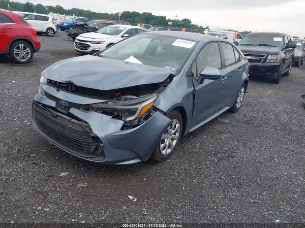 JTDBCMFE5R3040841 2024 TOYOTA COROLLA - Image 2