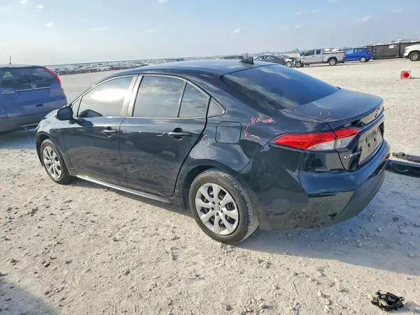 JTDBCMFE5R3046705 2024 TOYOTA COROLLA - Image 2