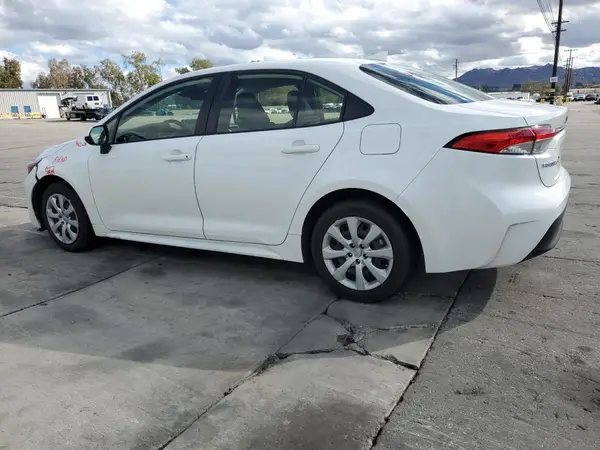JTDBCMFE5R3048521 2024 TOYOTA COROLLA - Image 2