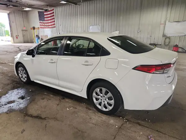 JTDBCMFE5R3049085 2024 TOYOTA COROLLA - Image 2