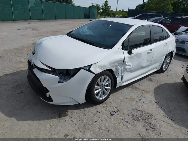 JTDBCMFE5R3050544 2024 TOYOTA COROLLA - Image 2