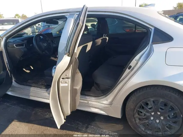 JTDBCMFE5R3054707 2024 TOYOTA COROLLA - Image 8
