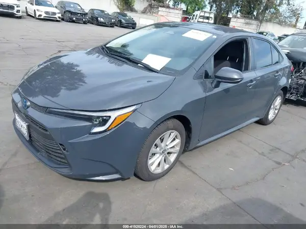 JTDBCMFE5R3065089 2024 TOYOTA COROLLA - Image 2