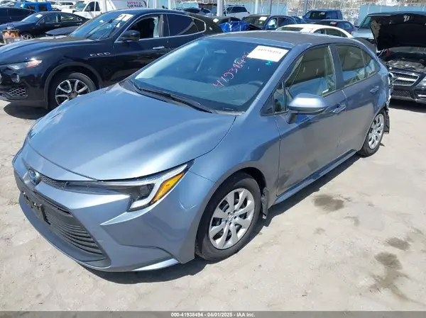 JTDBCMFE5S3071674 2025 TOYOTA COROLLA - Image 2