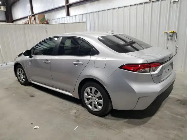 JTDBCMFE5S3076406 2025 TOYOTA COROLLA - Image 2