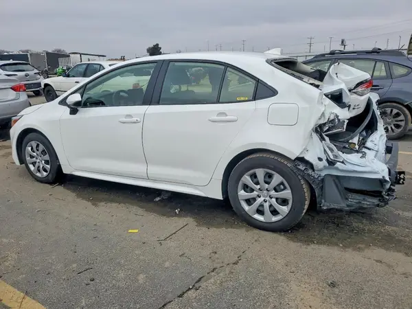 JTDBCMFE5S3090578 2025 TOYOTA COROLLA - Image 2