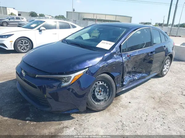 JTDBCMFE5S3095893 2025 TOYOTA COROLLA - Image 2