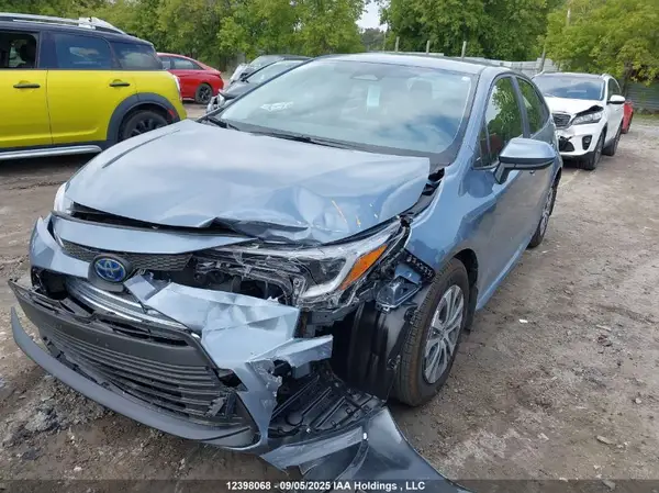 JTDBCMFE5S3098180 2025 TOYOTA COROLLA - Image 2