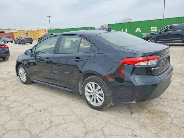 JTDBCMFE5S3102907 2025 TOYOTA COROLLA - Image 2