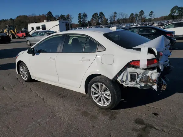 JTDBCMFE5S3104091 2025 TOYOTA COROLLA - Image 2